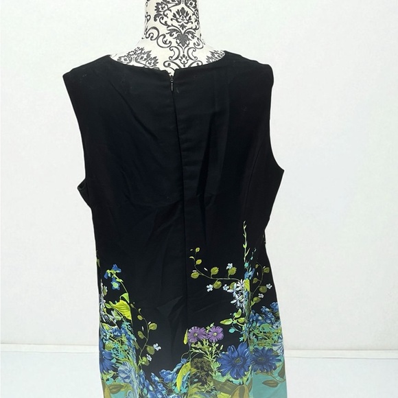 🌸 Laura Plus Size 16 Floral Fit & Flare Dress – Like New! 🌸 - Picture 8 of 10